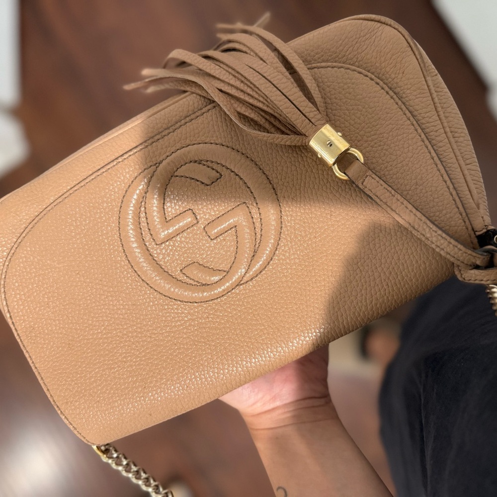 Gucci Beige Leather Chain Crossbody with Tassel - Picture 5 of 9